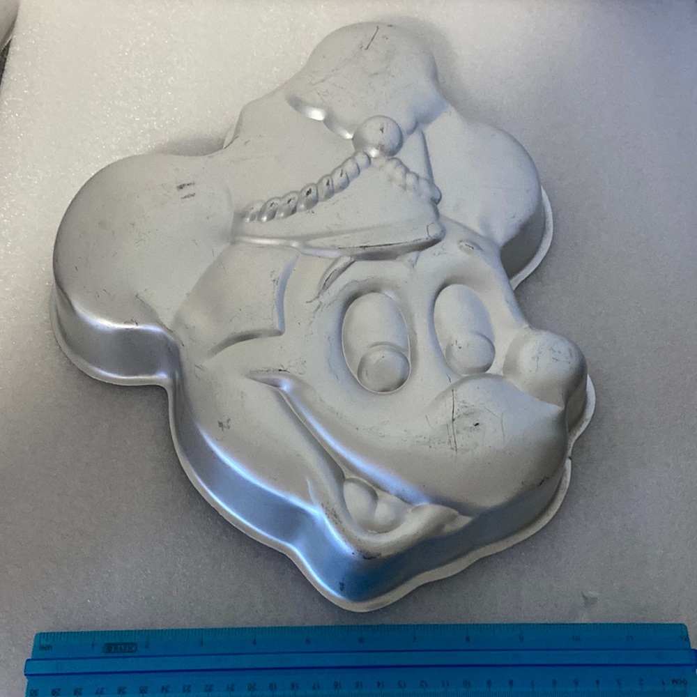 Wilton Disney Mickey Mouse Cake Pan